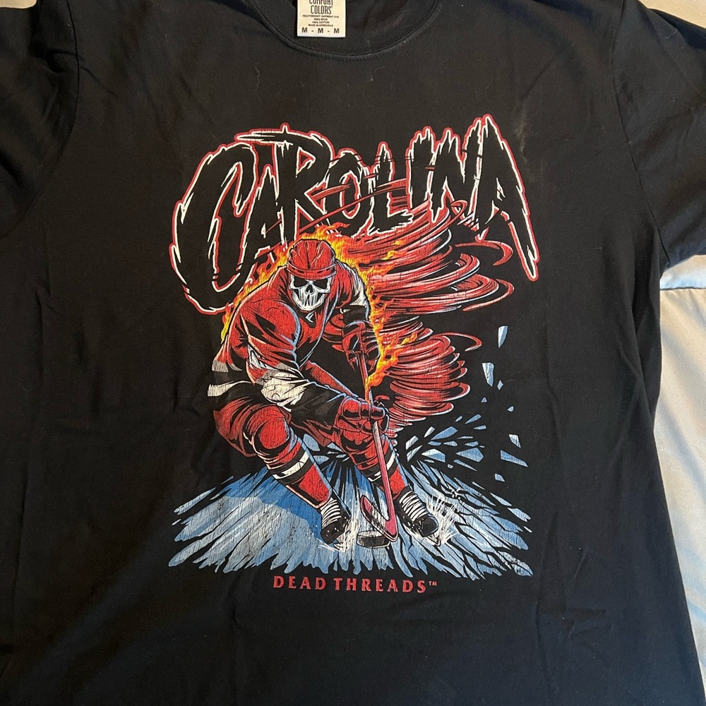 Dead threads Carolina Hurricanes T-shirt